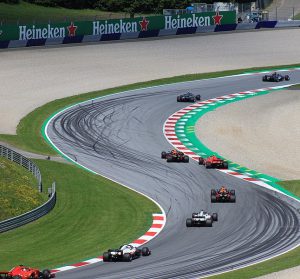 F1オーストリア2018レース 300x279 - 車のレースにはどんな種類があるの？世界の有名カーレースを紹介